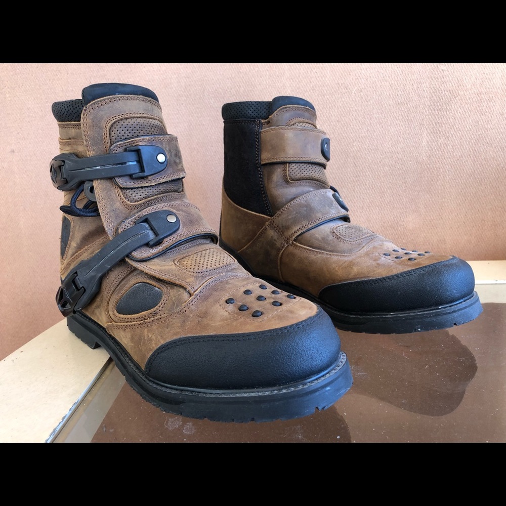 Icon Patrol Boots